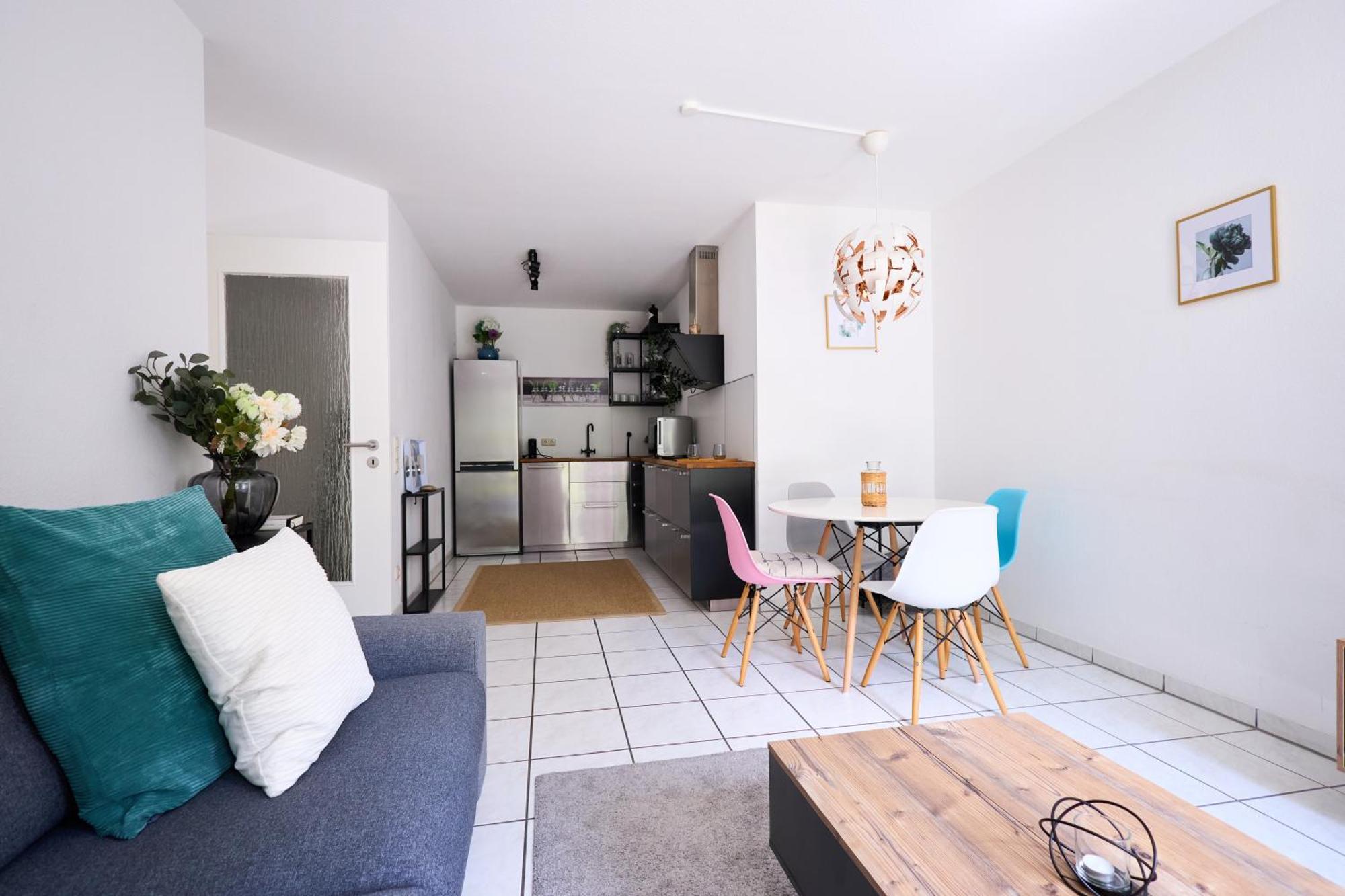 Apartment Gemütliche 2zi. *